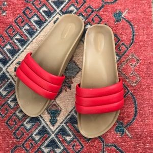 Beatrice Valenzuela sandalias